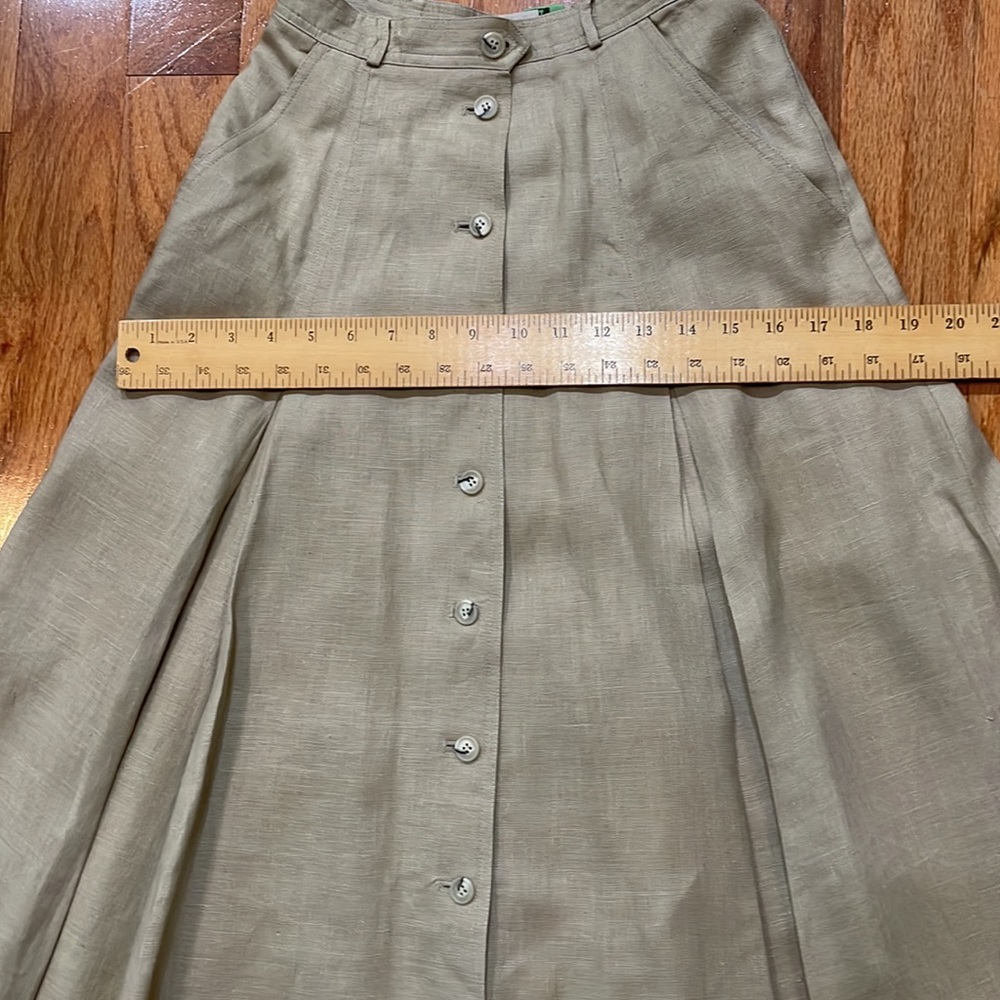 Liz Claiborne 100% Linen Natural Color Button Down Skirt 2 side pockets Size 4 - Picture 10 of 12